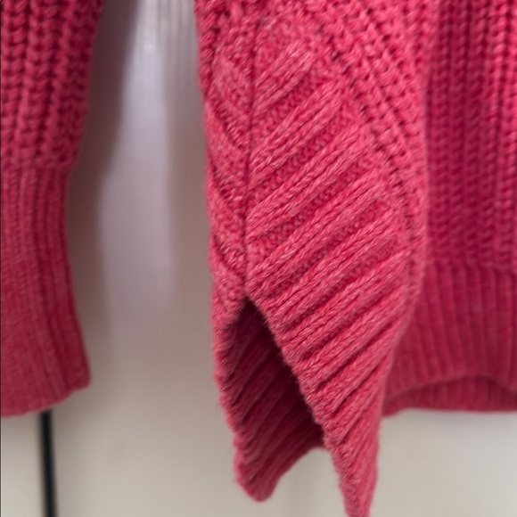 Vineyard Vines Pink Crew Neck Sweater with Relaxed Fit - Picture 4 of 10